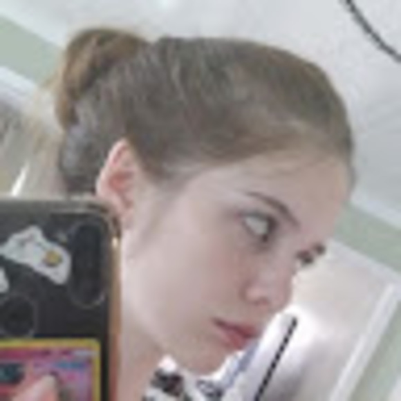 Meet your Posher, Haley - Picture 1 of 1